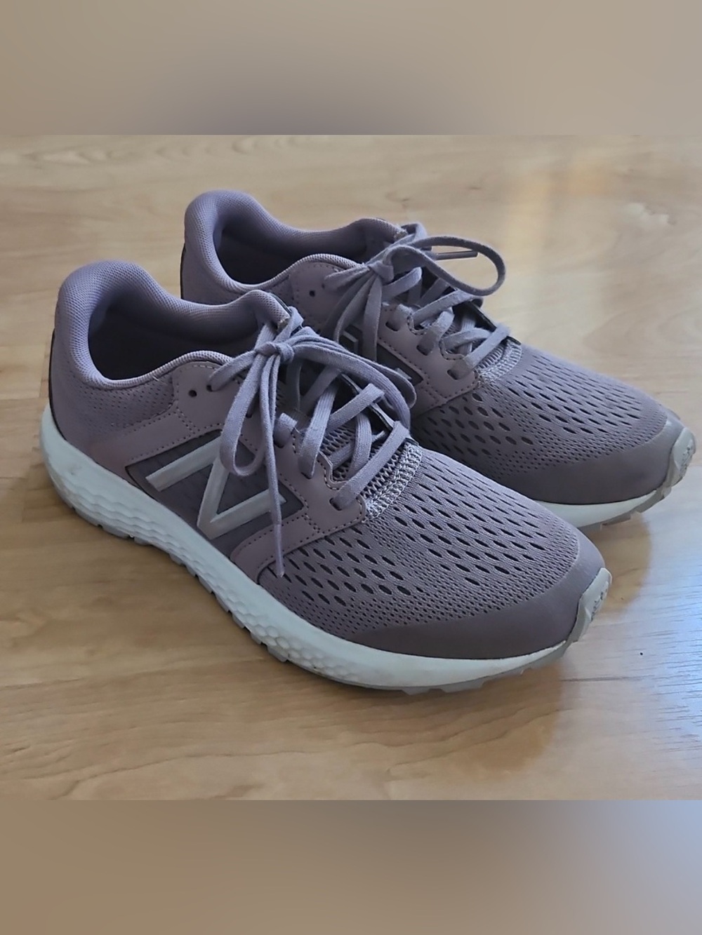New Balance Women's  Purple 520 Running Shoes Comfort #W520LC5; SZ:  9; EUC